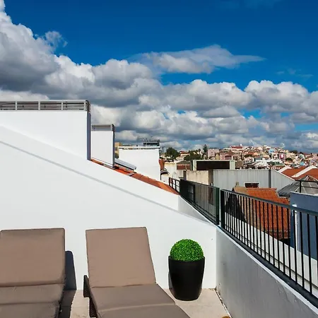 Crucifixo Duplex With Terrace Lizbona